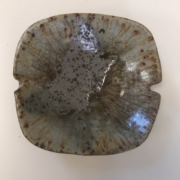 Signed Studio Pottery Trinket Dish / Ashtray - Picture 2 of 8